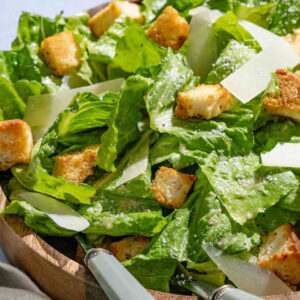 Easy Caesar Salad with Romaine